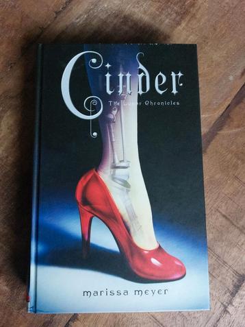 Marissa Meyer - Cinder hardcover