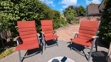 3 houten inklapbare tuinstoelen incl kussen beschikbaar voor biedingen