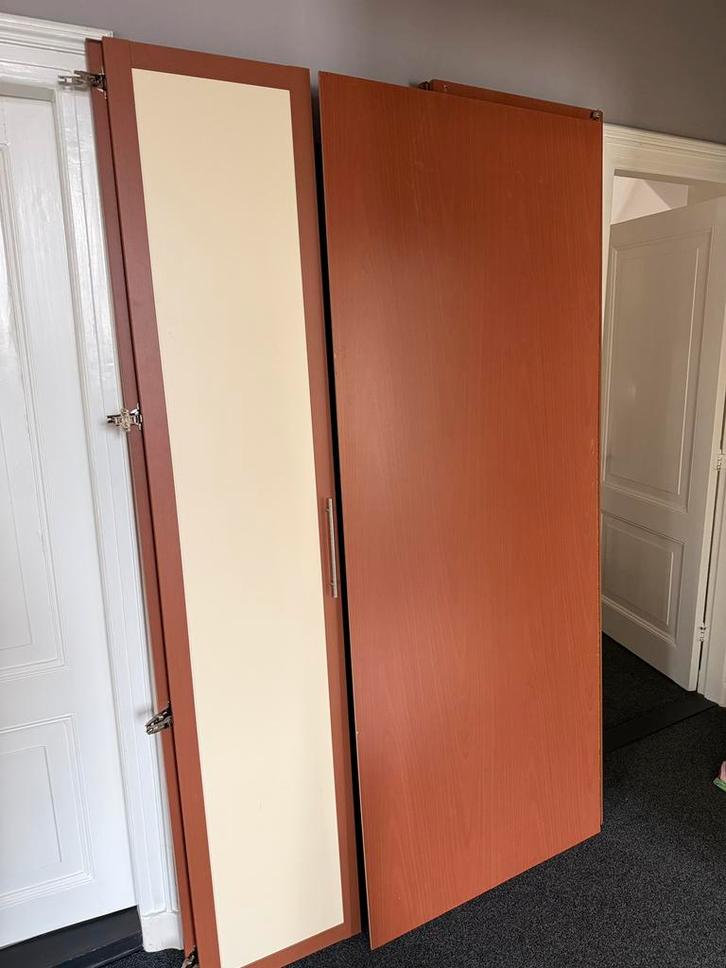 Gratis vandaag af te halen: Svedex Kledingkast, Huis en Inrichting, Kasten | Kledingkasten, Gebruikt, 200 cm of meer, 100 tot 150 cm