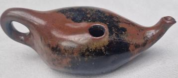 Bijzonder olielampje studiokeramiek Tenmoku glaze gesigneerd beschikbaar voor biedingen