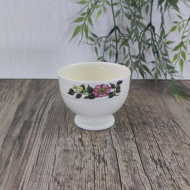 Wedgwood Briar Rose Suikerkommetje klein, Antiek en Kunst, Antiek | Servies los, Ophalen of Verzenden