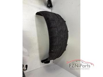 VW Golf 8 Modderkuip Links-achter beschikbaar voor biedingen