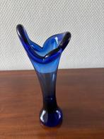 Vintage glazen vaas Murano, blauw glas., Antiek en Kunst, Antiek | Vazen, Ophalen of Verzenden