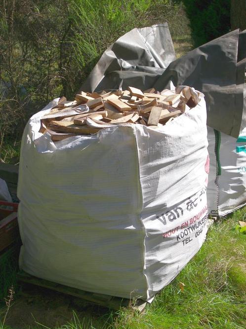 Haardhout, kleine stukjes hout, goed droog, KIJK NU!, Tuin en Terras, Haardhout, Blokken, Eikenhout, Minder dan 3 m³, Ophalen