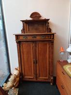 Antieke Vertiko kast, Ophalen