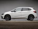 BMW 2-serie Active Tourer 218i Sport (NAVI,CLIMATE,CRUISE,PD, Auto's, 136 pk, Gebruikt, Wit, Bedrijf