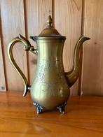 Antieke koperen koffiekan met bloemmotief, Ophalen of Verzenden, Koper