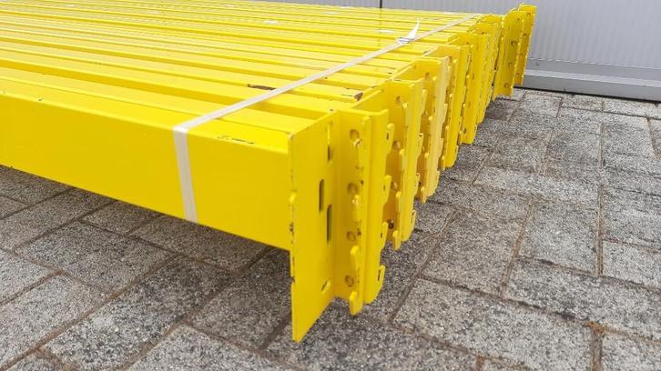 Rosss Ligger Palletstelling Liggers Gele Metalen Koker, Doe-het-zelf en Verbouw, Metalen, Gebruikt, IJzer, Ophalen of Verzenden