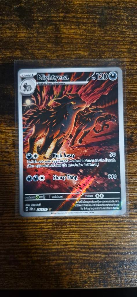 Mightyena 74/217 - Zeldzame Pokémonkaart, Ophalen of Verzenden