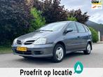 Nissan Almera Tino 1.8 Visia Clima*NAP*Trekhaak*Dealer onder, Auto's, Nissan, 65 €/maand, 4 cilinders, Almera Tino, 116 pk