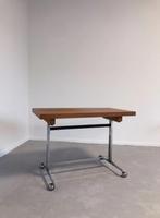 VINTAGE SIDETABLE OP WIELTJES, Antiek en Kunst, Antiek | Meubels | Tafels, Ophalen