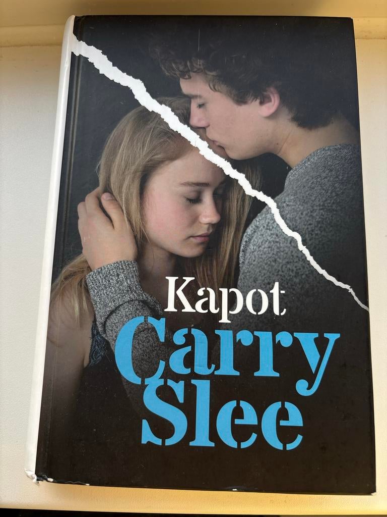 Kapot - Carry Slee, Ophalen of Verzenden, Gelezen, Nederland