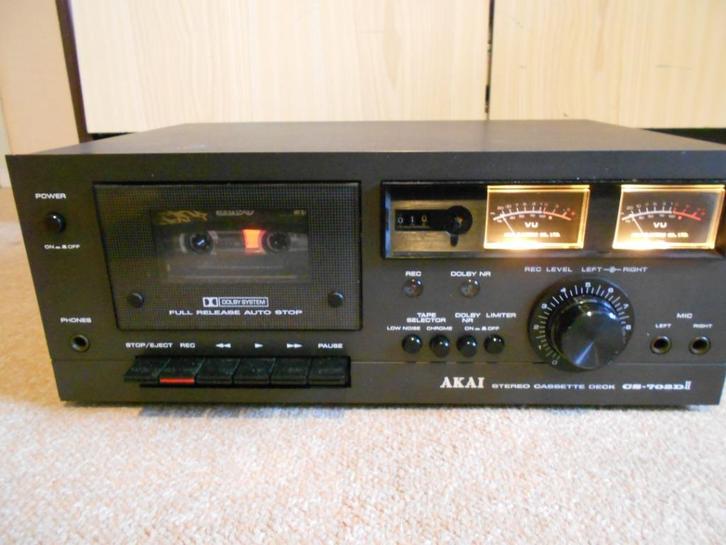 Vintage Akai CS-702D cassettedeck met VU meters, Audio, Tv en Foto, Cassettedecks, Enkel, Akai, Tape counter, Ophalen