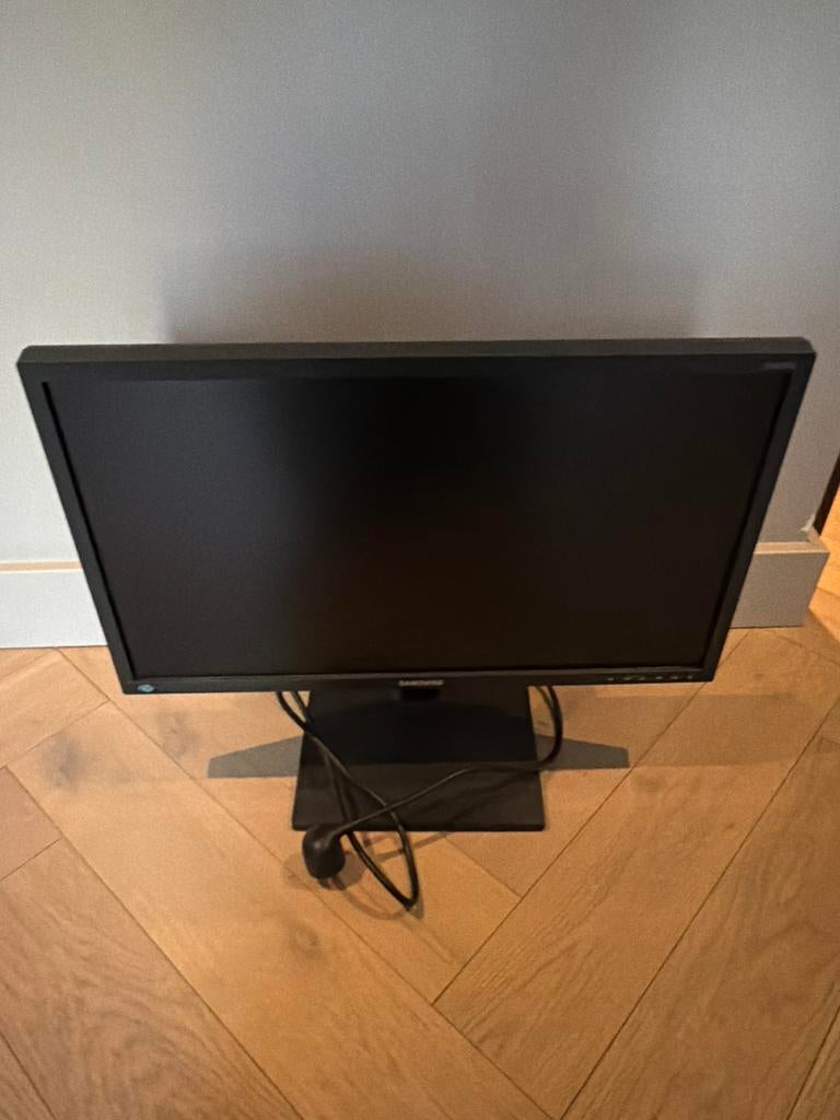 Samsung S24E650PL Monitor - 24 inch, Gebruikt, In hoogte verstelbaar, Full HD, Ophalen of Verzenden