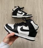 Nike dunks panda hoog maat 37,5!, Nike, Ophalen of Verzenden, Zo goed als nieuw, Sneakers of Gympen