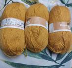 3 bollen wol oker/mosterd geel, Ophalen of Verzenden, Nieuw, Breien of Haken, Wol of Garen