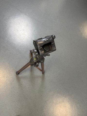 Hama Star 61 statief, Bresser Daglichtse 2x,achtergrondsteun beschikbaar voor biedingen