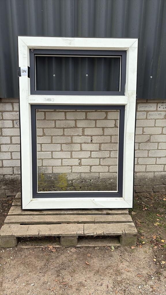 (184) Nieuw kunststof vast raamkozijn, Kunststof, Raamkozijn, Nieuw, 150 tot 225 cm