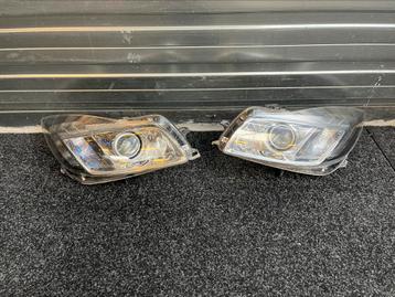 Opel insignia koplampen. beschikbaar voor biedingen