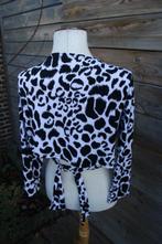 Bolero zwart/ wit Magna mt 48/50 Vaste prijs, Kleding | Dames, Zwart, Maat 46/48 (XL) of groter, Ophalen of Verzenden, Jasje