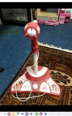 Kinder Microfoon, Ophalen