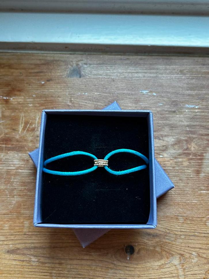 Gouden satijnkoord armband Blush 14k, Sieraden, Tassen en Uiterlijk, Armbanden, Zo goed als nieuw, Goud, Goud, Ophalen of Verzenden