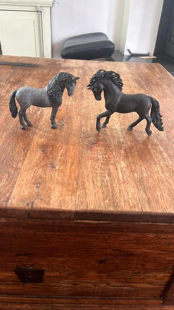 2 schleich paardjes ook los te koop beschikbaar voor biedingen