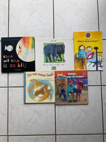 5 kleuter boekjes Eric Carle, Zandkasteel, Nanny Cijs  beschikbaar voor biedingen