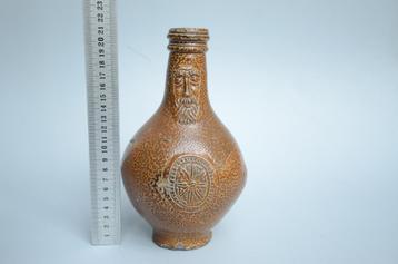 baardmankruik 17de eeuw beschikbaar voor biedingen