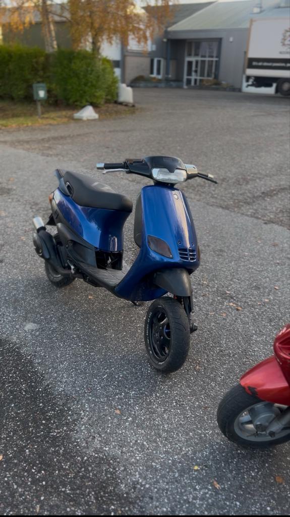 Zip Type 3 70cc, Fietsen en Brommers, Scooters | Piaggio, Gebruikt, Overige modellen, Maximaal 45 km/u, Benzine, Ophalen of Verzenden