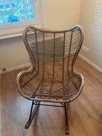 Rotan schommelstoel, Ophalen, Zo goed als nieuw, Stoel(en)