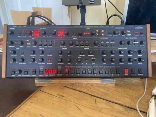 Oberheim ob6, Muziek en Instrumenten, Synthesizers, Zo goed als nieuw, Overige aantallen, Overige merken, Ophalen of Verzenden