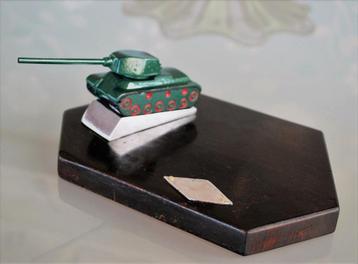 Tank T-34 WW2 1940 - 1945 Bureau Ornament Ere Geschenk  beschikbaar voor biedingen