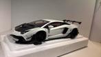 Lamborghini Aventador lb-works white /carbon autoart 1.18, Ophalen of Verzenden, Autoart, A, A