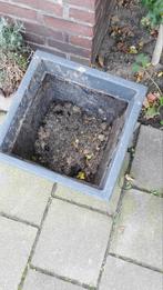 Gratis plantenbak vierkant, Tuin en Terras, Bloembakken en Plantenbakken, Ophalen, Tuin, Kunststof, Gebruikt