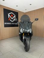 Yamaha T-max 530 DX 2017 Akrapovic, Motoren