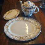 Royal Doulton Theepot, Cake- en bonbon schaal, Huis en Inrichting, Overige typen, Ophalen of Verzenden, Zo goed als nieuw, Overige stijlen