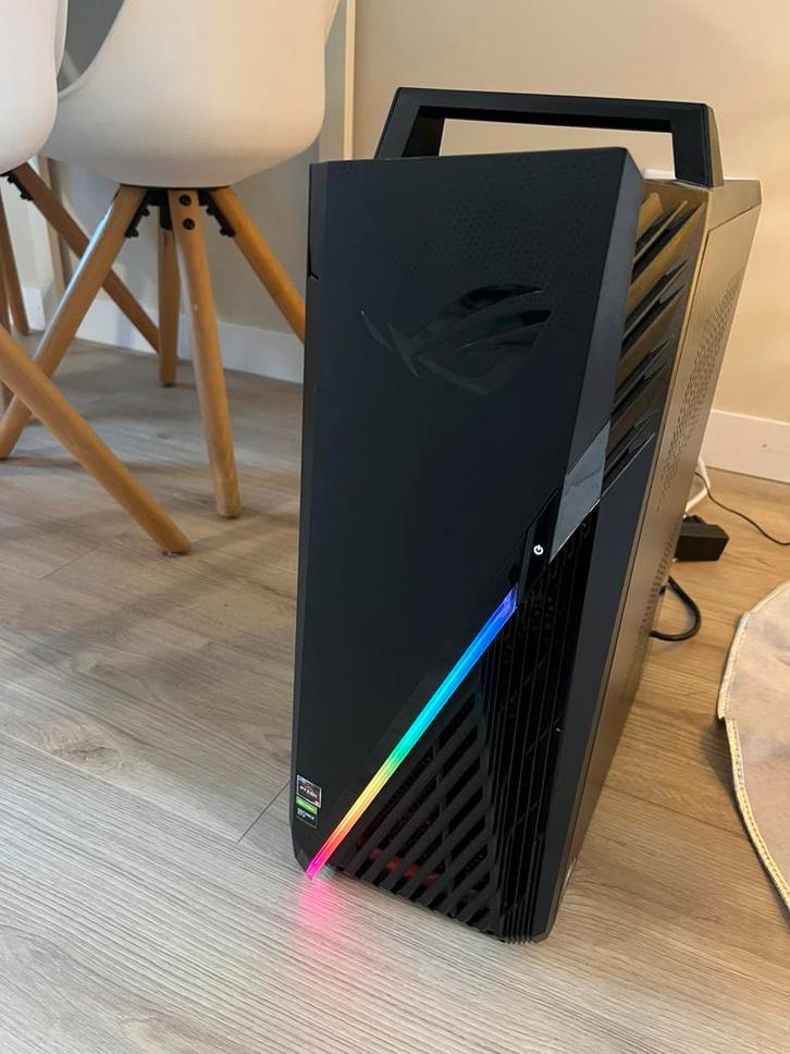 ASUS ROG Game pc met evt toebehoren, Computers en Software, Desktop Pc's, Zo goed als nieuw, 4 Ghz of meer, SSD, 8 GB, Met videokaart