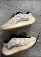 Yeezys, Kleding | Heren, Schoenen, Ophalen of Verzenden, Zo goed als nieuw