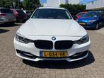 BMW 3-serie Touring 316i Limited Series M Sport High, 4 cilinders, Traction-control, Wit, Leder
