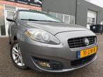 Fiat Croma 2.2 16V Corporate Premium in automaat met trekhaa, Auto's, Fiat, Stof, Gebruikt, Zwart, 4 cilinders