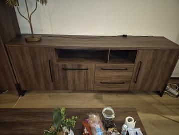 Dressoir+kast+ salontafel met opbergruimte. Massief hout  beschikbaar voor biedingen