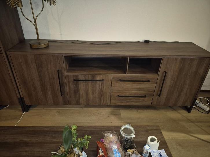 Dressoir+kast+ salontafel met opbergruimte. Massief hout, Huis en Inrichting, Kasten | Dressoirs, Zo goed als nieuw, 200 cm of meer