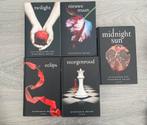 Twilight serie + midnight sun boeken, Boeken, Ophalen of Verzenden, Zo goed als nieuw, Stephenie Meyer