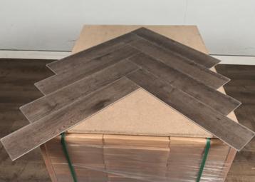 97 m2 Click PVC Kleur: Bitter Oak beschikbaar voor biedingen