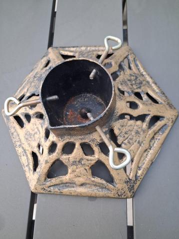 Kerstboom standaard beschikbaar voor biedingen