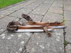 Friese houten schaatsen oud, Ophalen