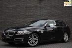 BMW 5-serie Touring 520i Luxury line 184pk! Pano/Aut/Cruise/, Automaat, Achterwielaandrijving, Gebruikt, Zwart