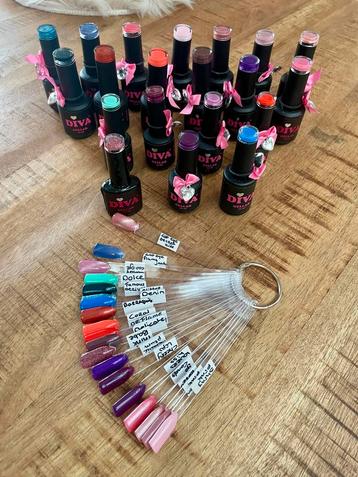 Diverse Diva gellac kleuren incl cat eye beschikbaar voor biedingen