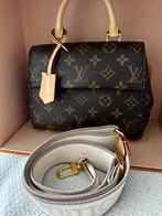 Louis vuitton cluny mini 2025, Ophalen of Verzenden, Zo goed als nieuw, Bruin, Handtas